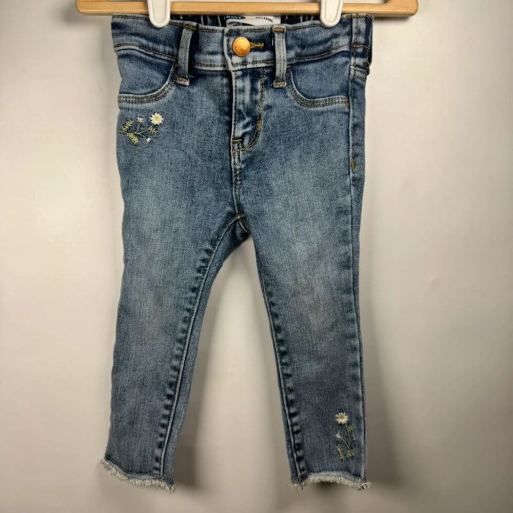 Old Navy Baby Girls 18-24 Months Ballerina Jeans Blue Embroidered Adjustable